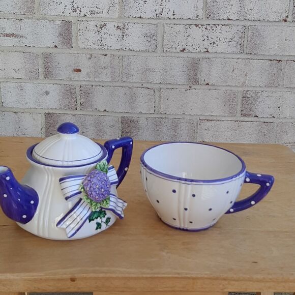 Bella Casa teacup and cup by Gantz - Picture 1 of 8